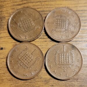 Vintage British 1 New Pence Coins